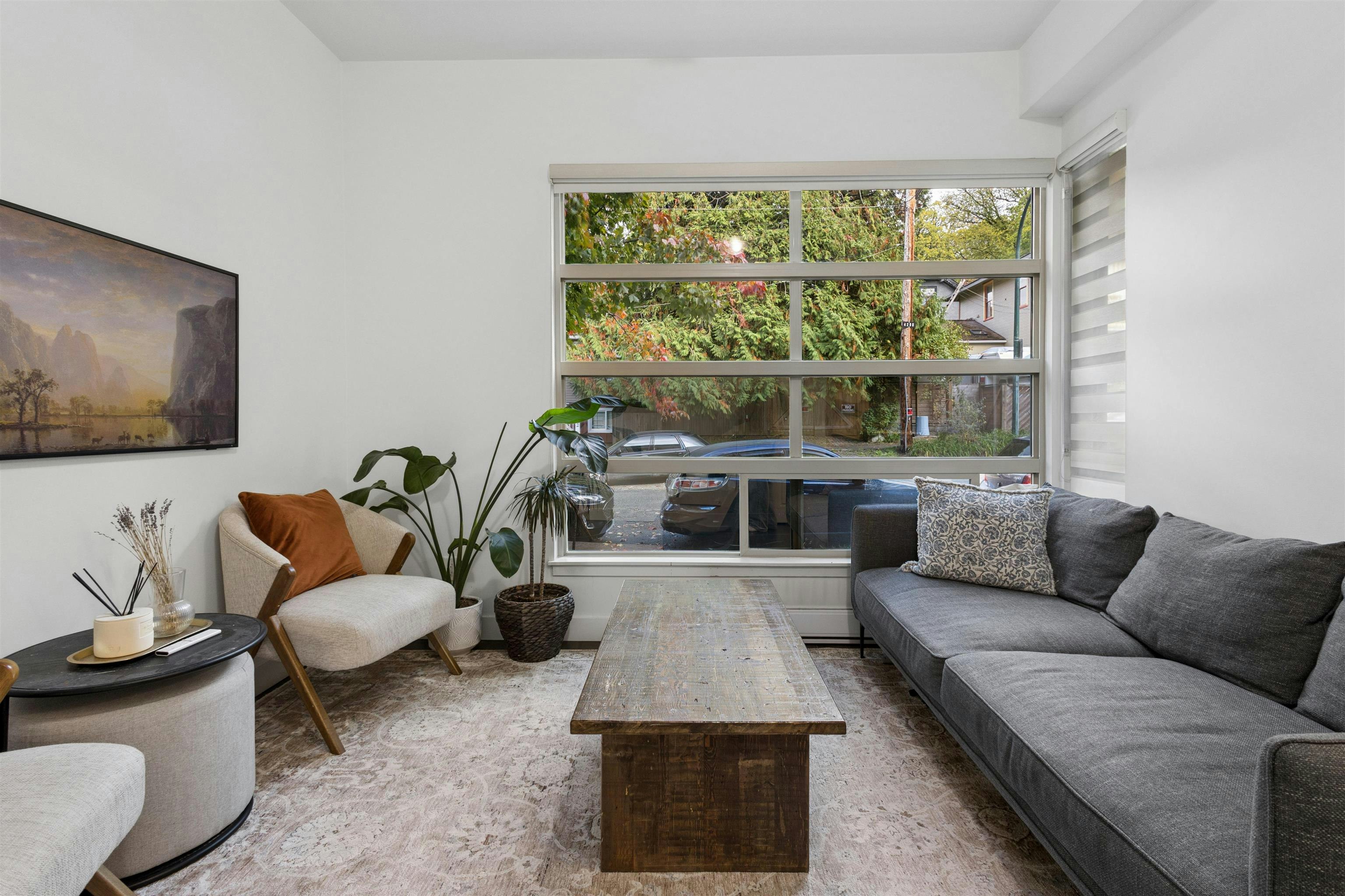 881 Salsbury Drive, Vancouver, BC, V5L 4A3