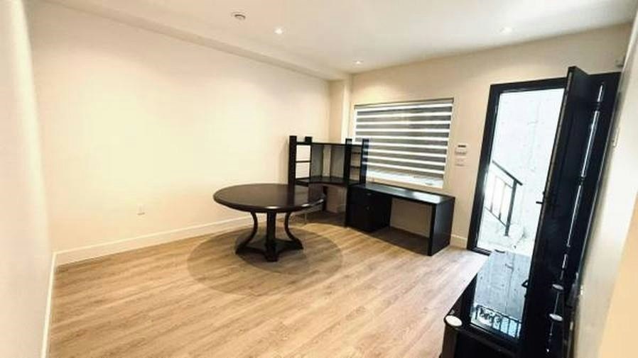 418 E 12th Street, North Vancouver, BC, V7L 2K3 - 3