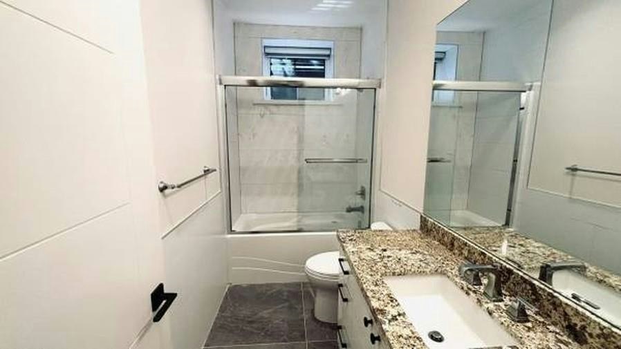 418 E 12th Street, North Vancouver, BC, V7L 2K3 - 4