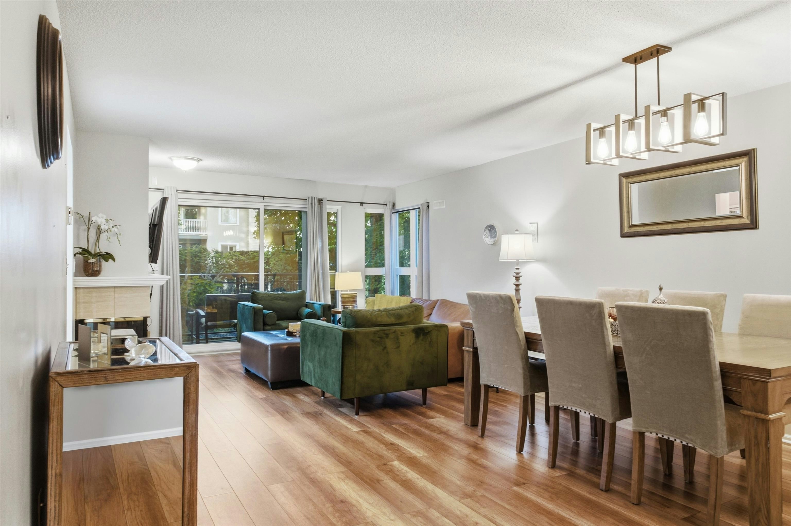 303-106 W Kings Road, North Vancouver, BC, V7N 2L8