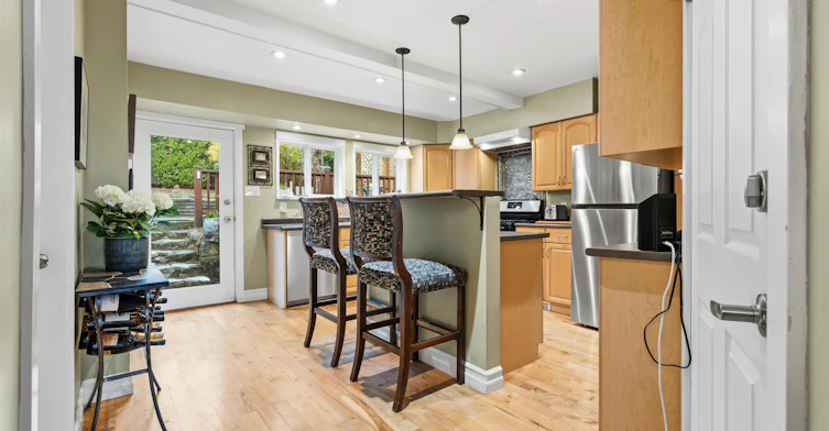 272 Osborne East Road, North Vancouver, BC, V7N 1M1 - 10