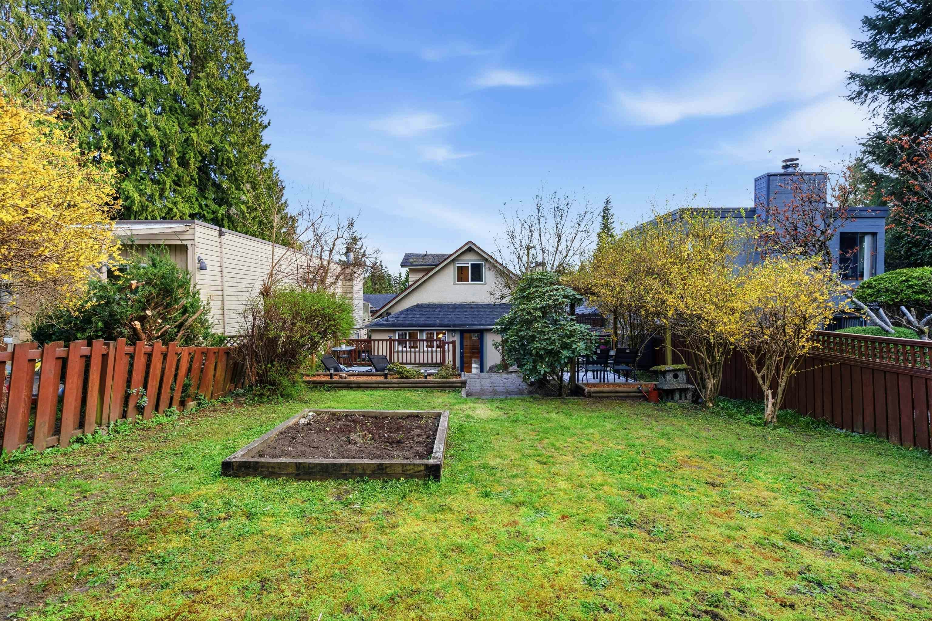 272 Osborne East Road, North Vancouver, BC, V7N 1M1 - 21