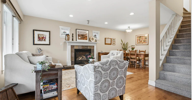 272 Osborne East Road, North Vancouver, BC, V7N 1M1 - 6