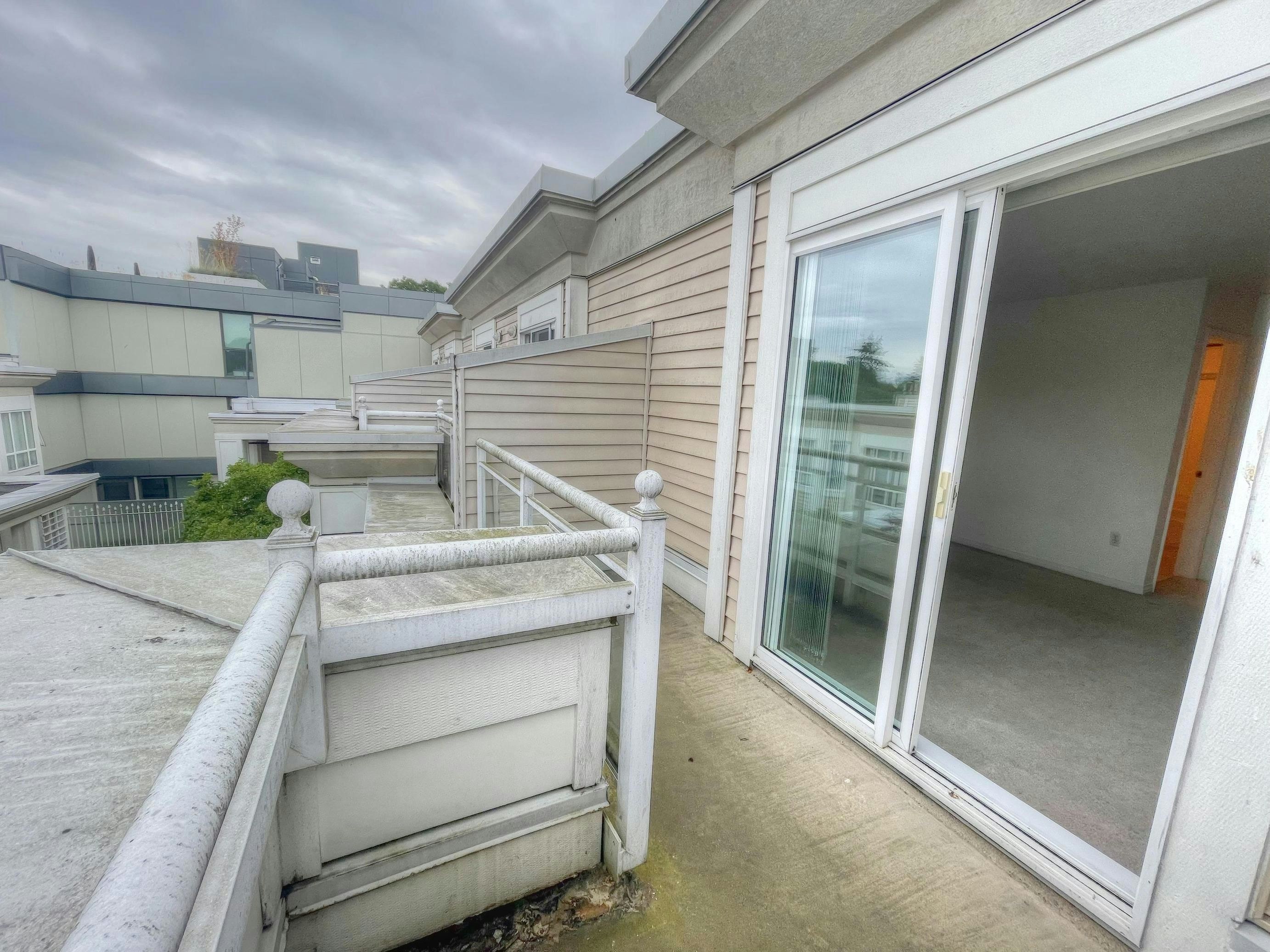 306-2545 W Broadway, Vancouver, BC, V6K 2E9 - 10