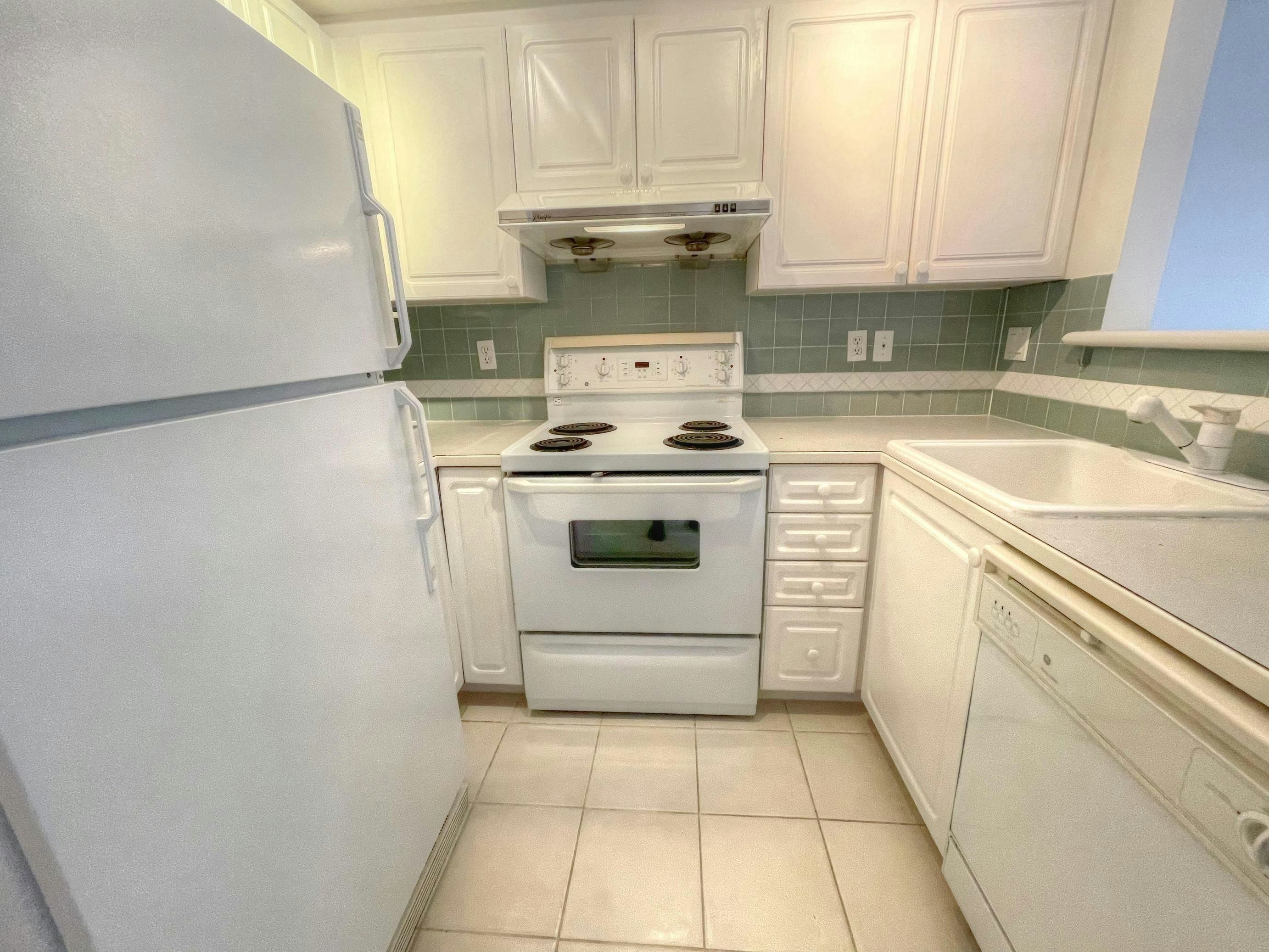306-2545 W Broadway, Vancouver, BC, V6K 2E9 - 15
