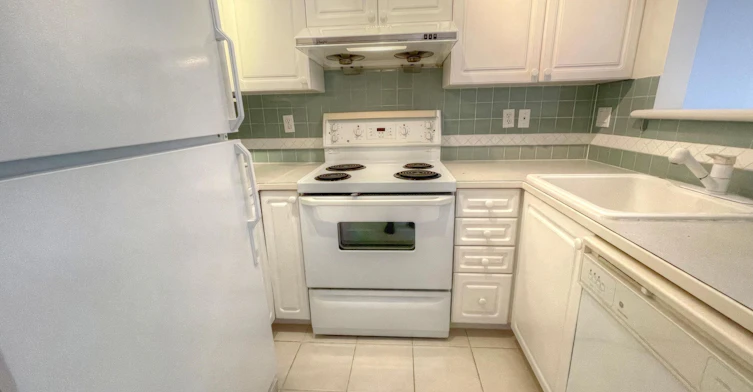 306-2545 W Broadway, Vancouver, BC, V6K 2E9 - 15