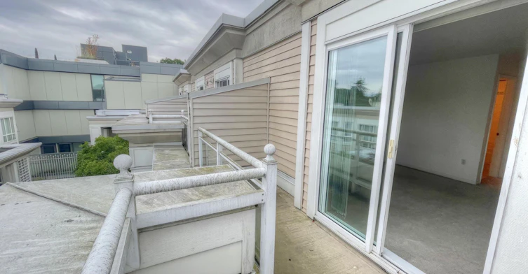 306-2545 W Broadway, Vancouver, BC, V6K 2E9 - 9