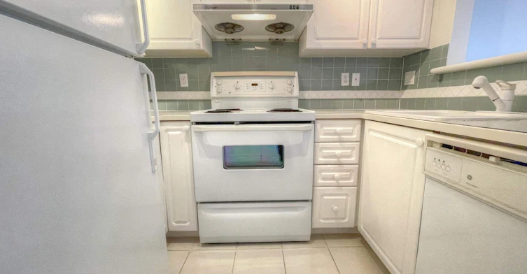 306-2545 W Broadway, Vancouver, BC, V6K 2E9 - 25