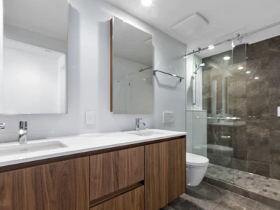 301-389 W 59th Avenue - 3