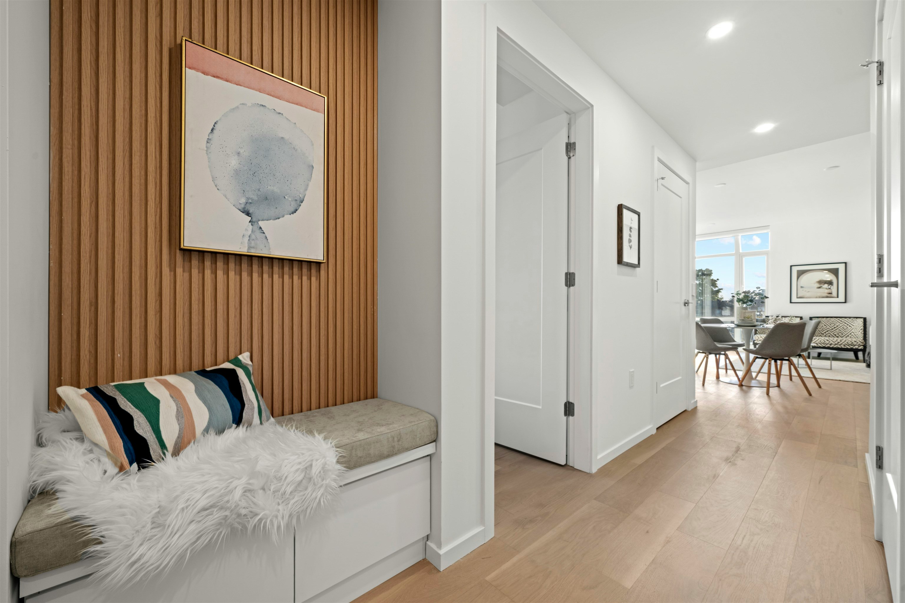 203-8486 Oak Street, Vancouver, BC, V6P 4B1