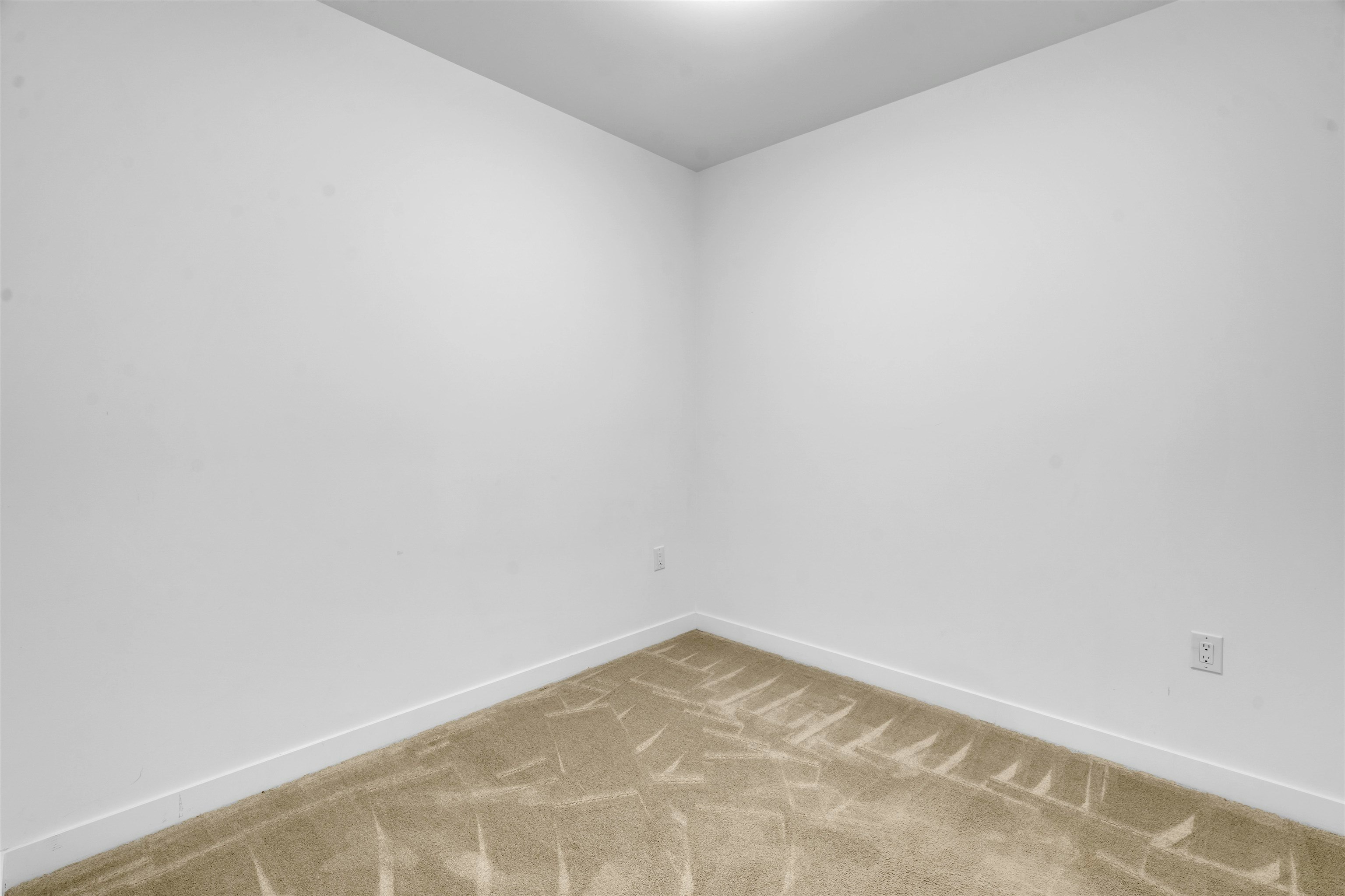 304-13963 105 Boulevard, Surrey, BC, V3T 0M9 - 14