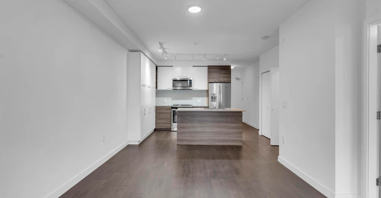 304-13963 105 Boulevard, Surrey, BC, V3T 0M9 - 3