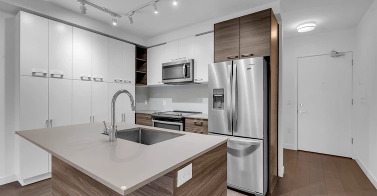304-13963 105 Boulevard, Surrey, BC, V3T 0M9 - 4