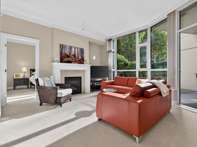 111-4685 Valley Drive - 5