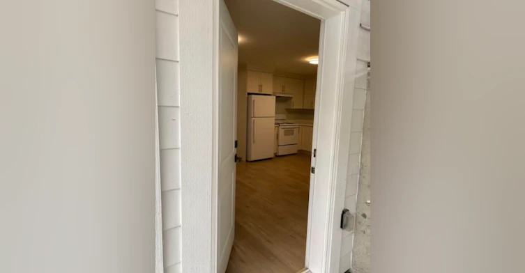 2800 165 Street, Surrey, BC, V3Z 0X9 - 2