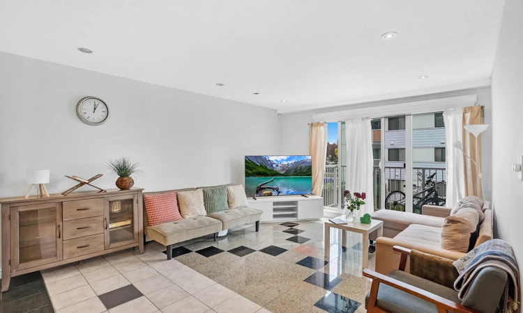 205-7220 Lindsay Road