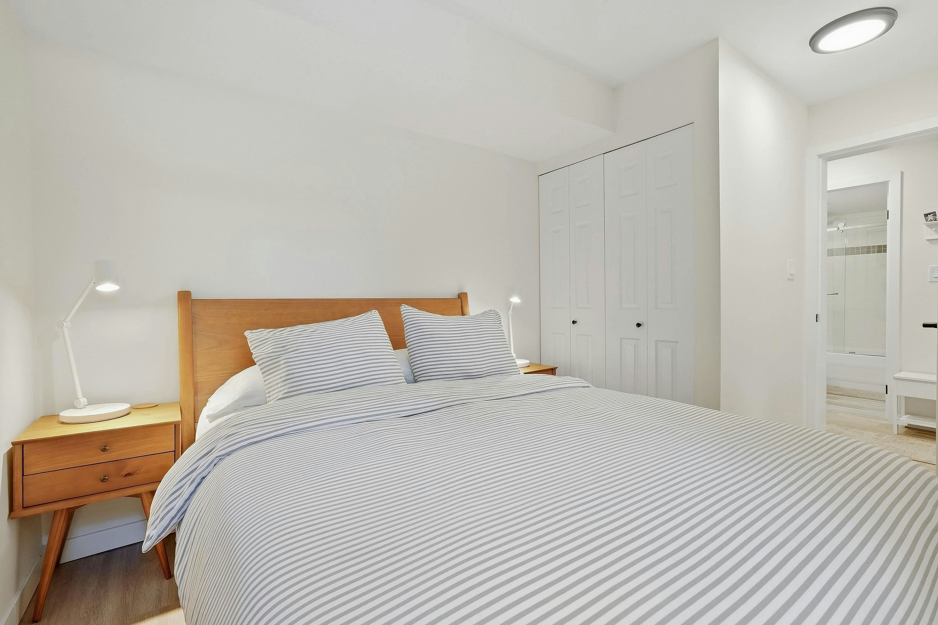 2-1048 East 7th Avenue, Vancouver, BC, V5T 1P7 - 12