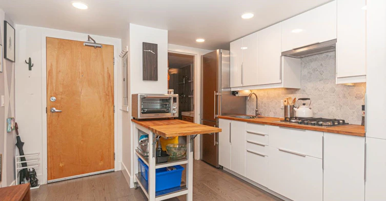 702-933 Seymour Street, Vancouver, BC, V6B 6L6 - 2
