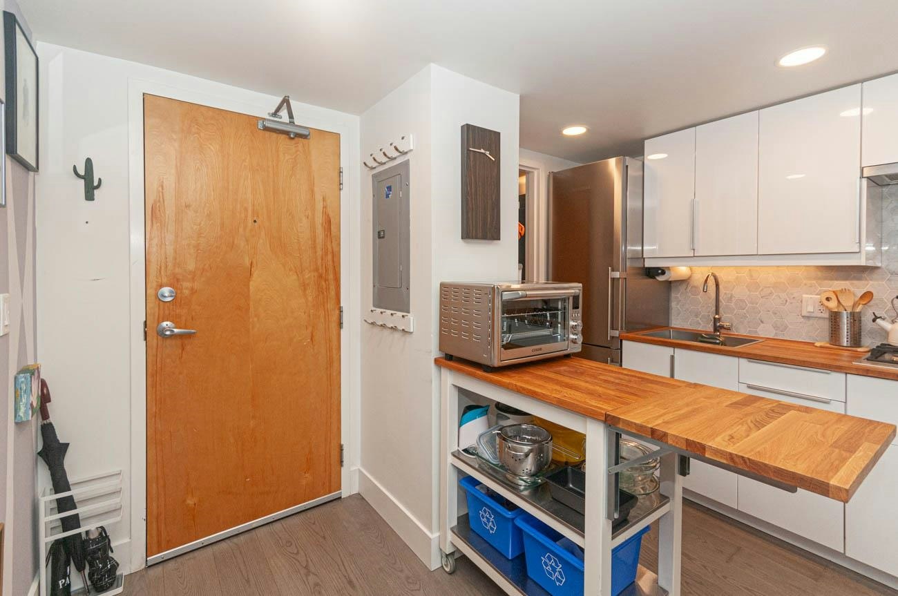 702-933 Seymour Street, Vancouver, BC, V6B 6L6 - 3