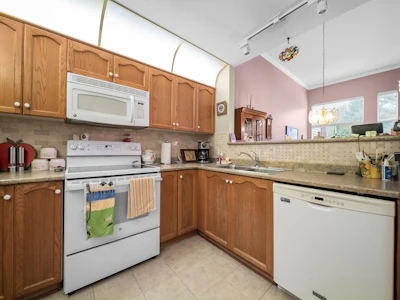 510-11605 227th Street - 3
