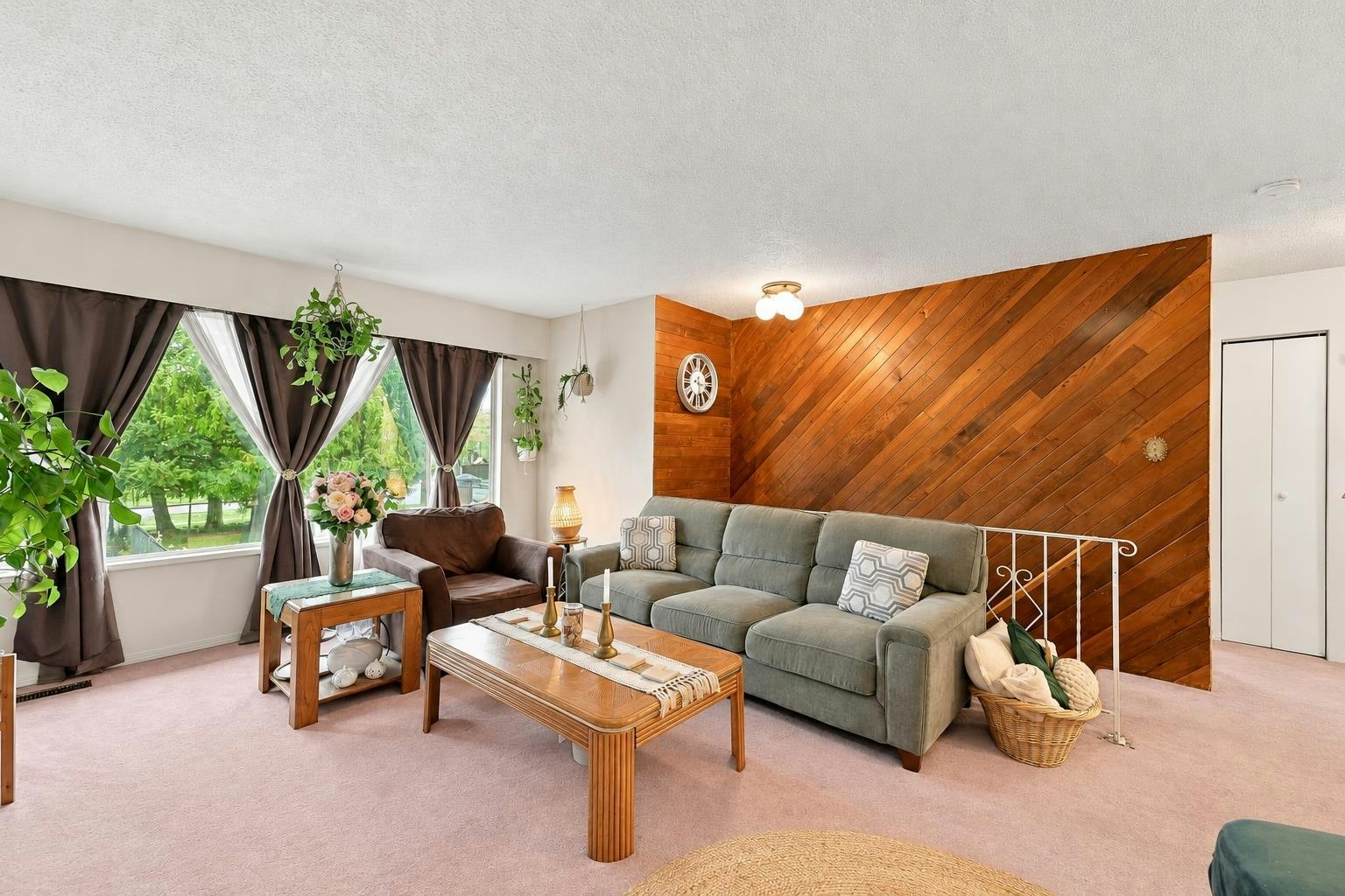 8182 116 Street - 4