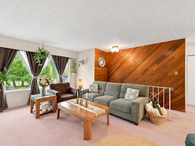 8182 116 Street - 4
