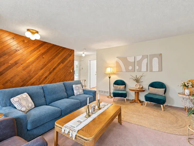 8182 116 Street - 5
