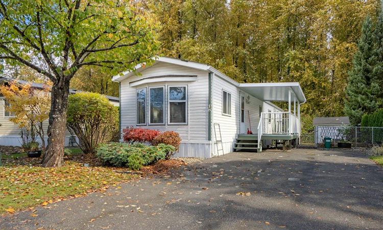 16-41168 Lougheed Highway