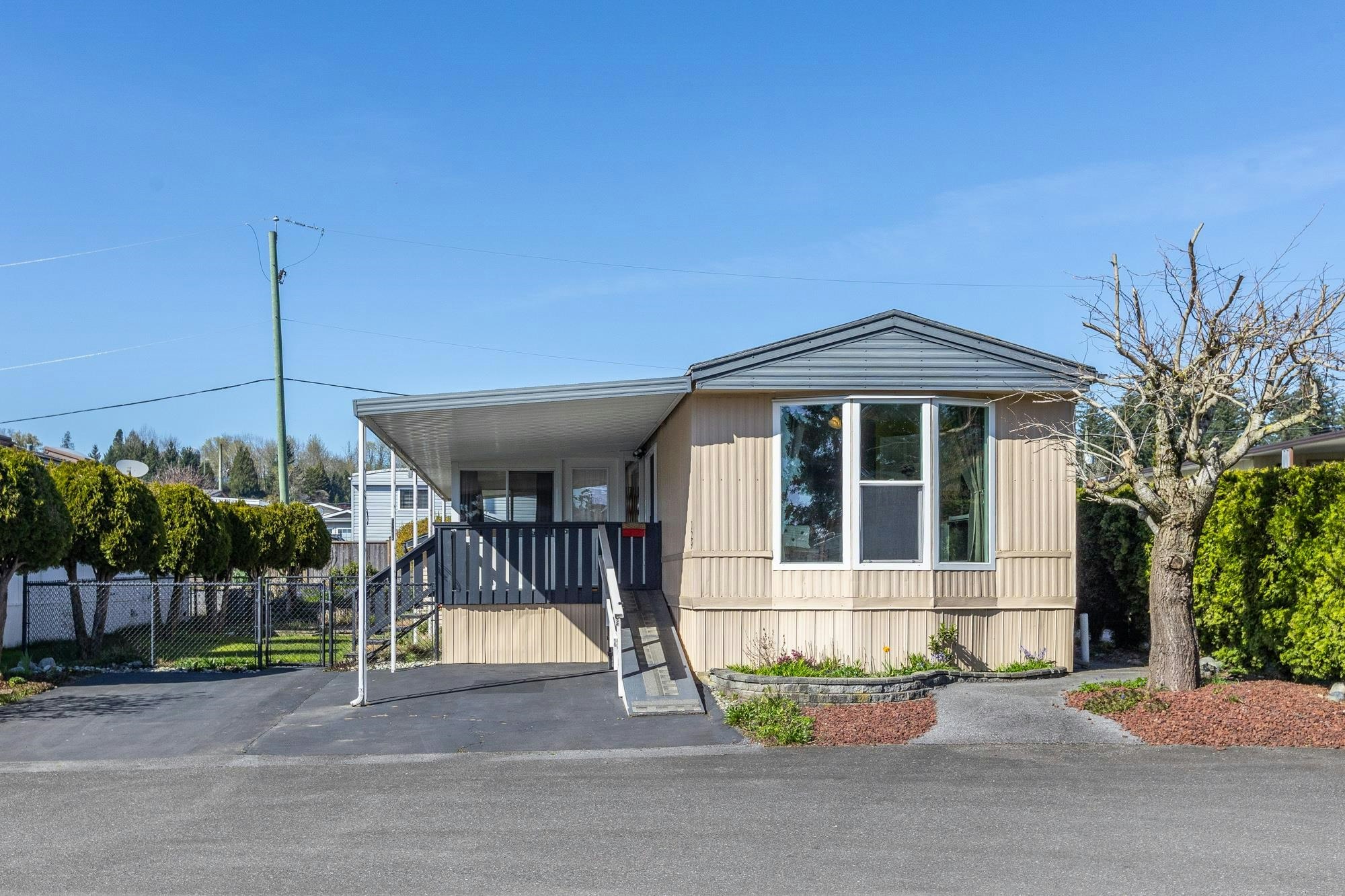 129-27111 0 Avenue, Langley, BC, V4W 2T3