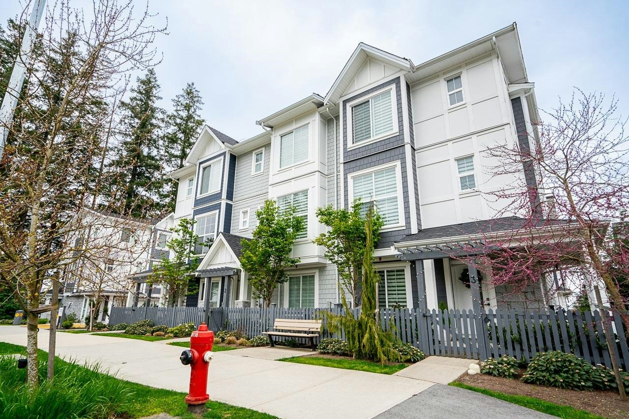 2-20321 80 Avenue - 2
