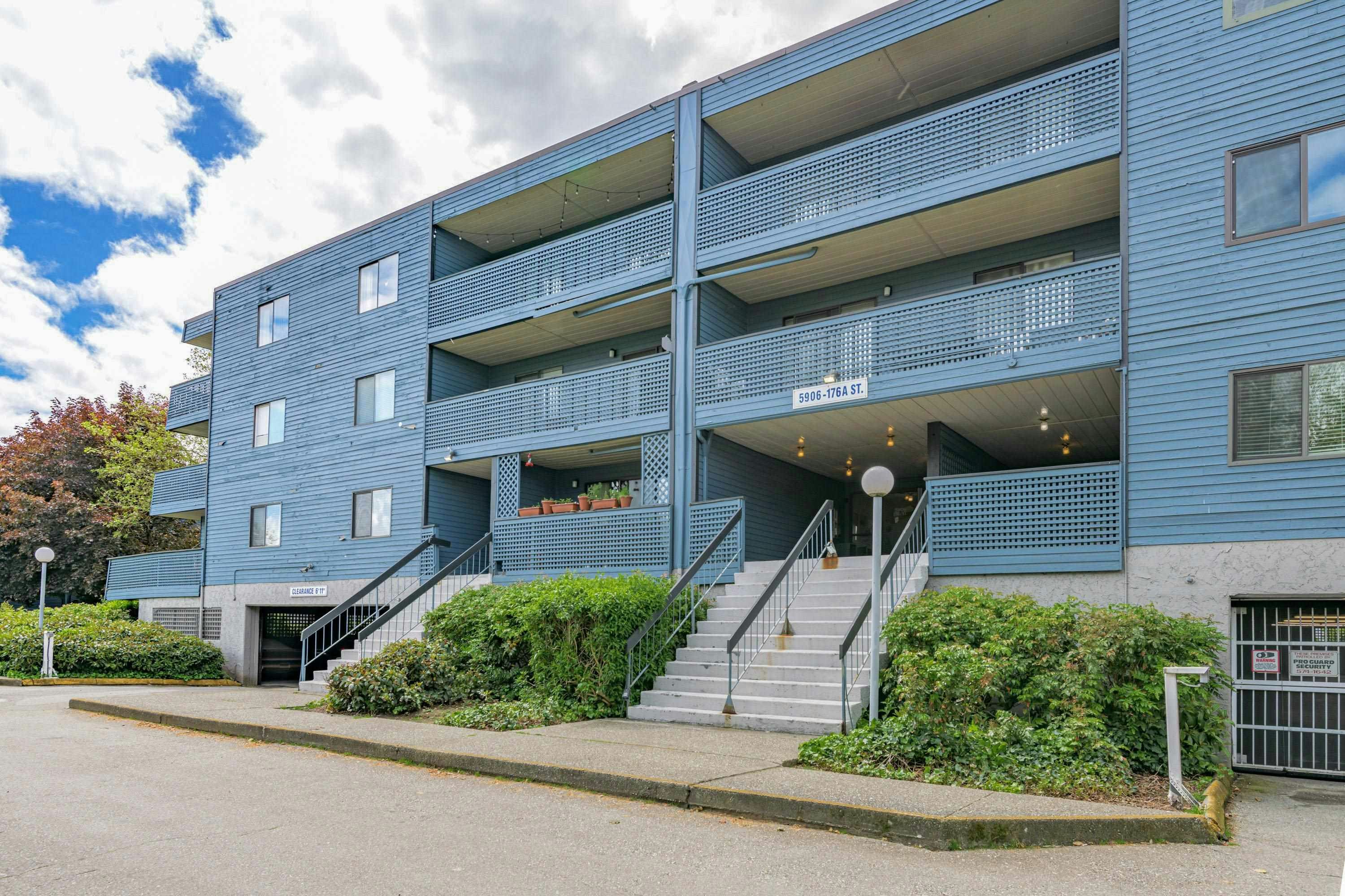 215-5906 176a Street, Surrey, BC, V3S 4H7