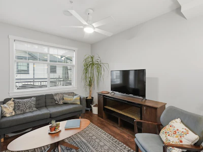 7-35298 Marshall Road - 5