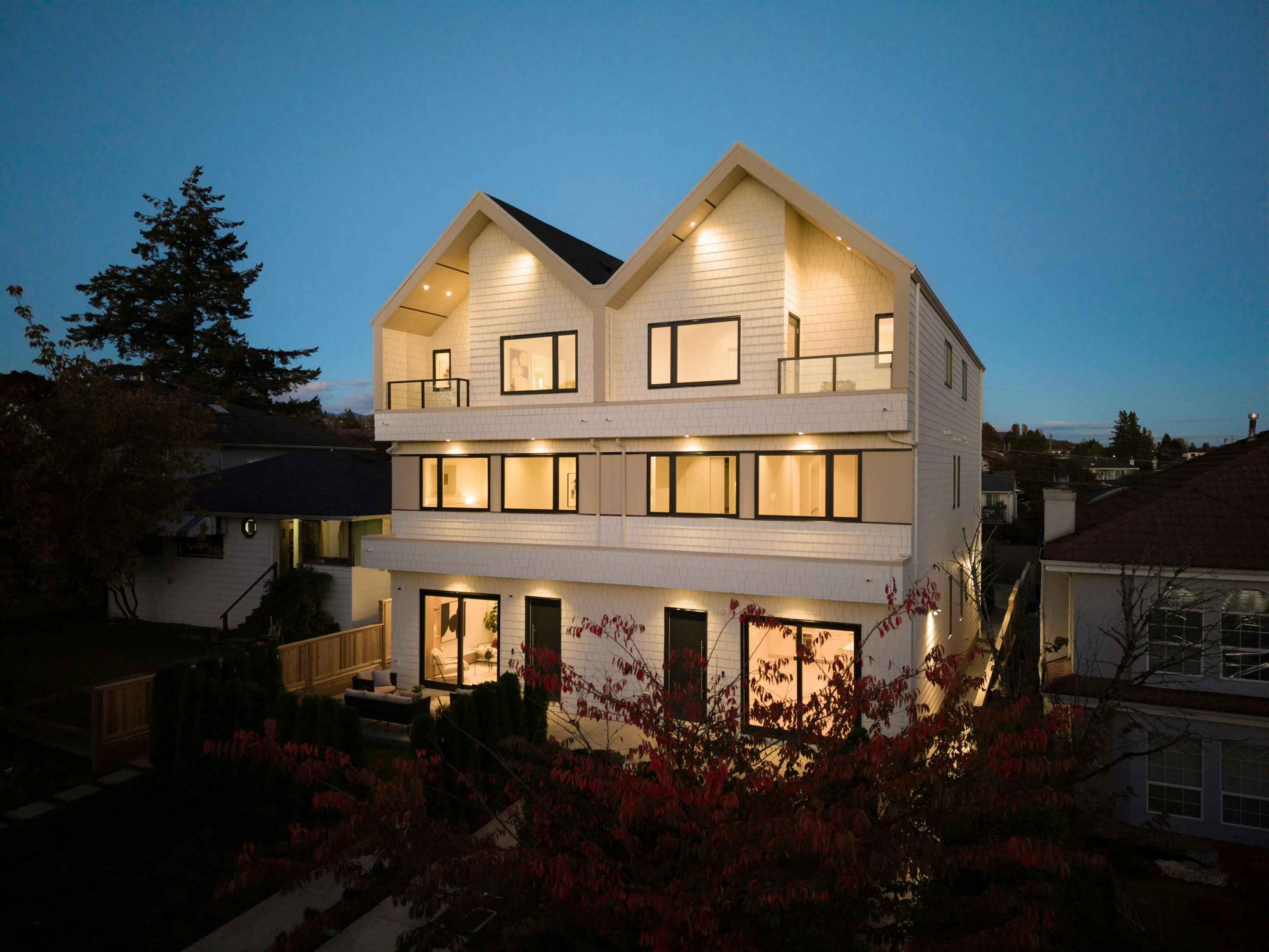 4-1458 Rosser Avenue, Burnaby, BC, V5C 5C8