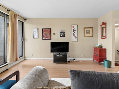 1459 Clyde Avenue - 5