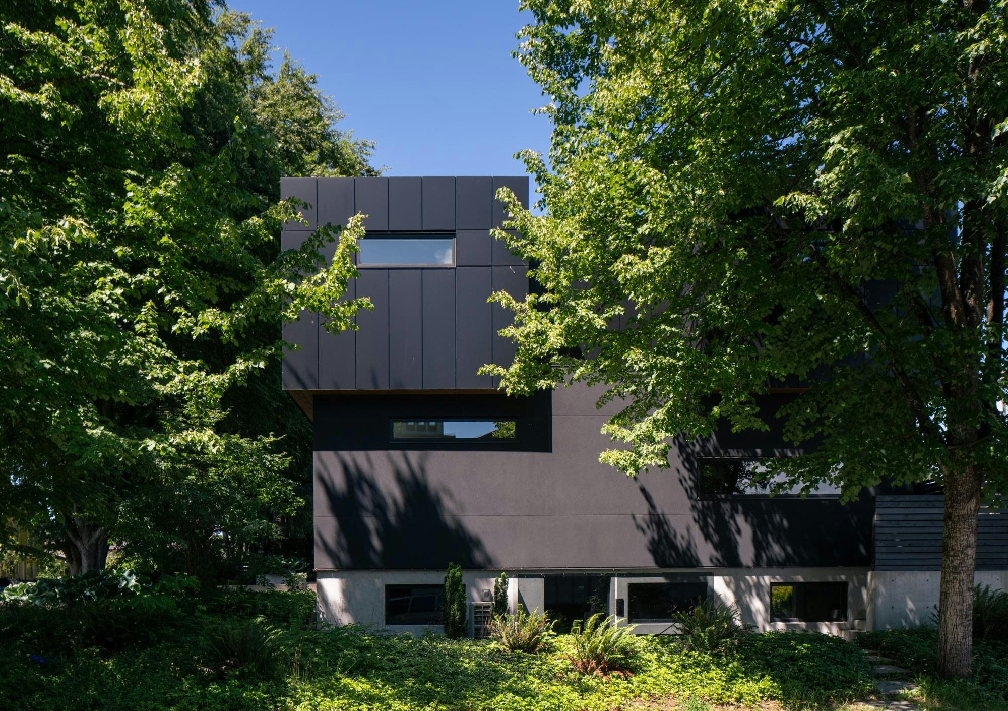 91 East 40th Ave, Vancouver, BC, V5W 1L3 - 2