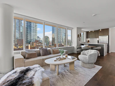 1203-1009 Harwood Street - 4