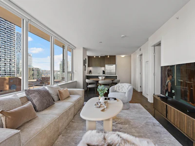1203-1009 Harwood Street - 3