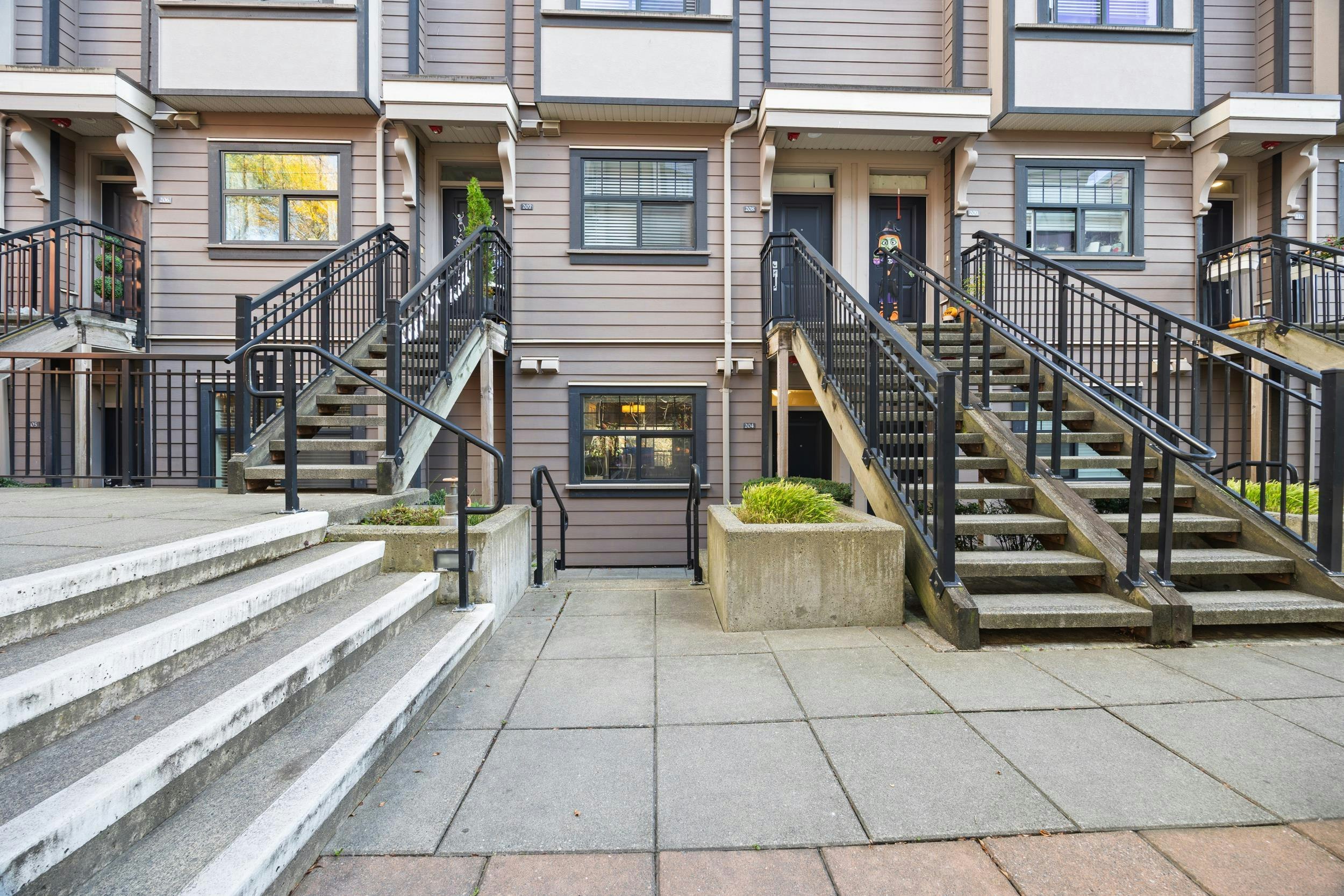 204-828 Royal Avenue - 3