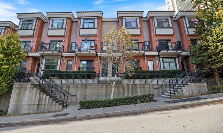 204-828 Royal Avenue