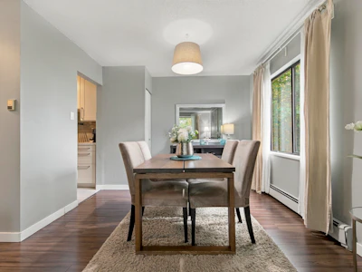 303-8400 Lansdowne Road - 5
