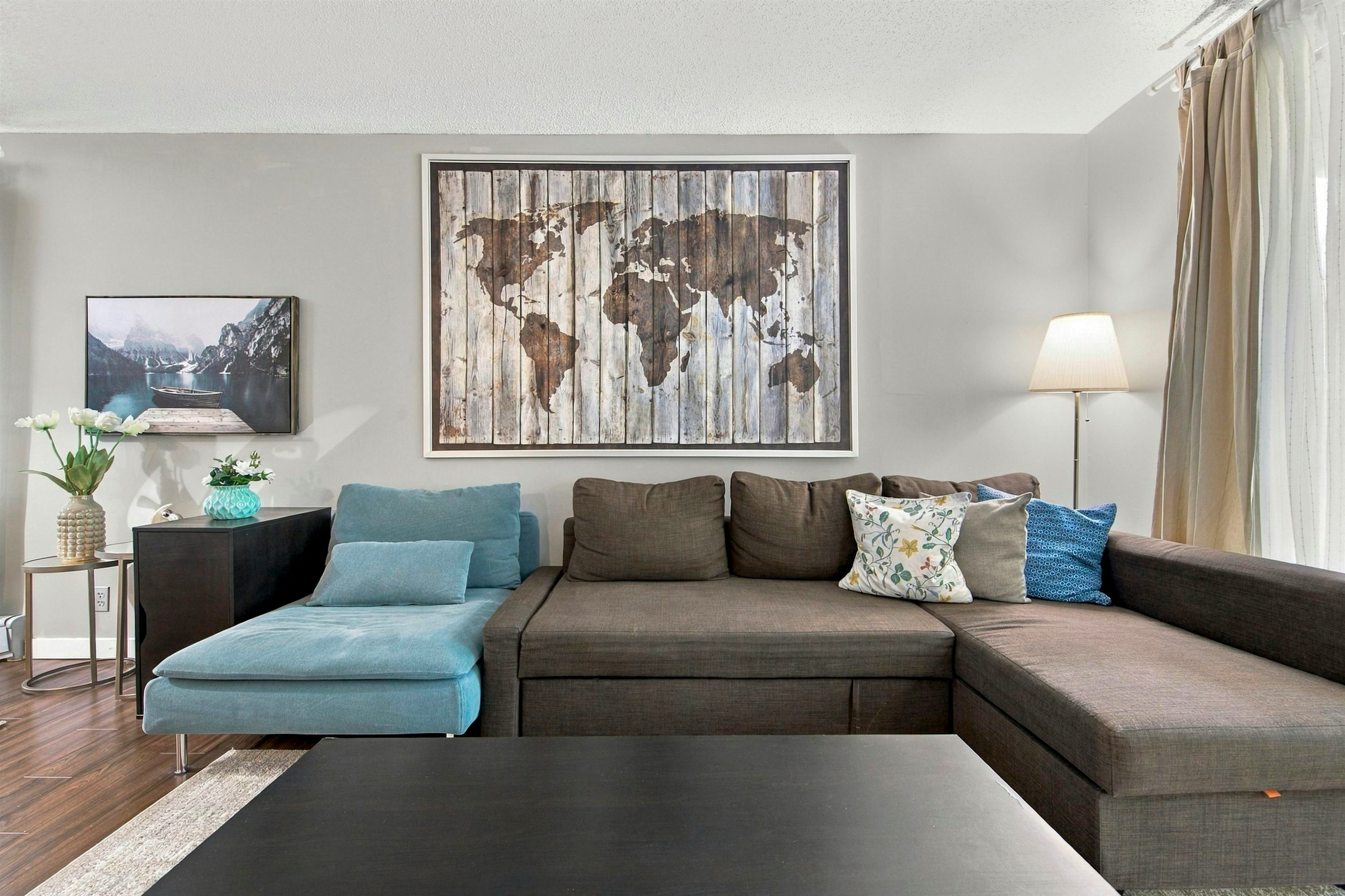 303-8400 Lansdowne Road - 3
