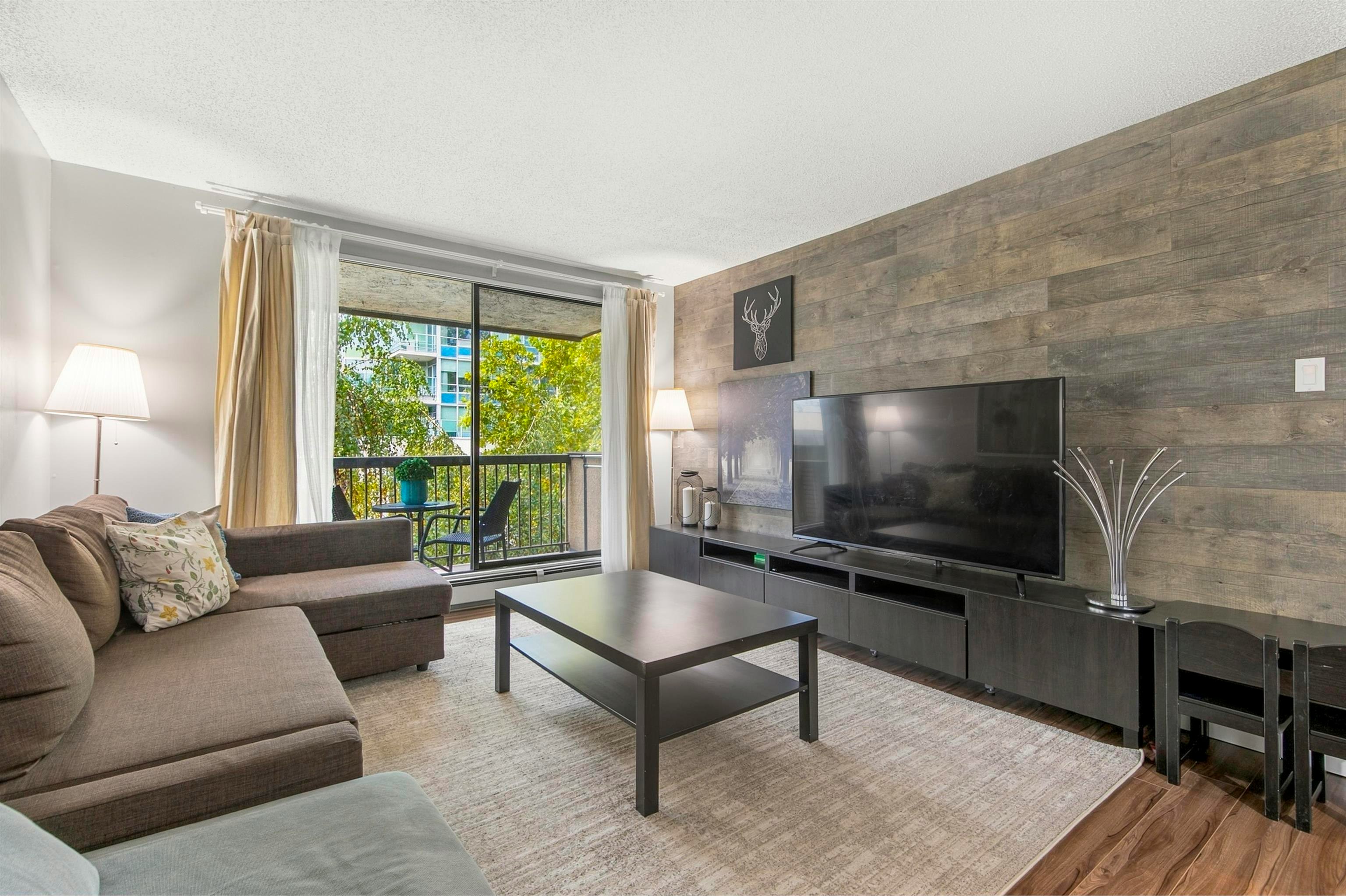 303-8400 Lansdowne Road - 4