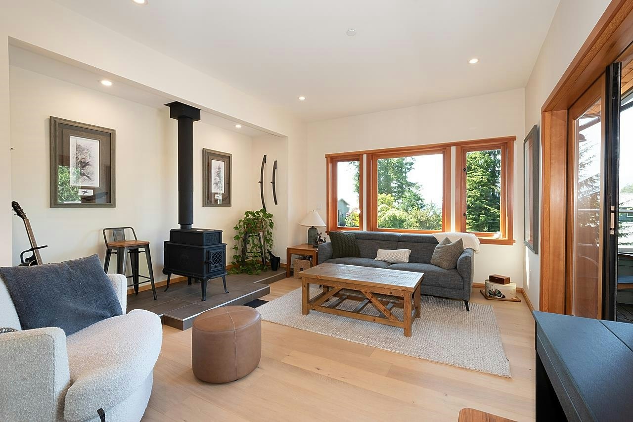 1655 Evergreen Lane - 5