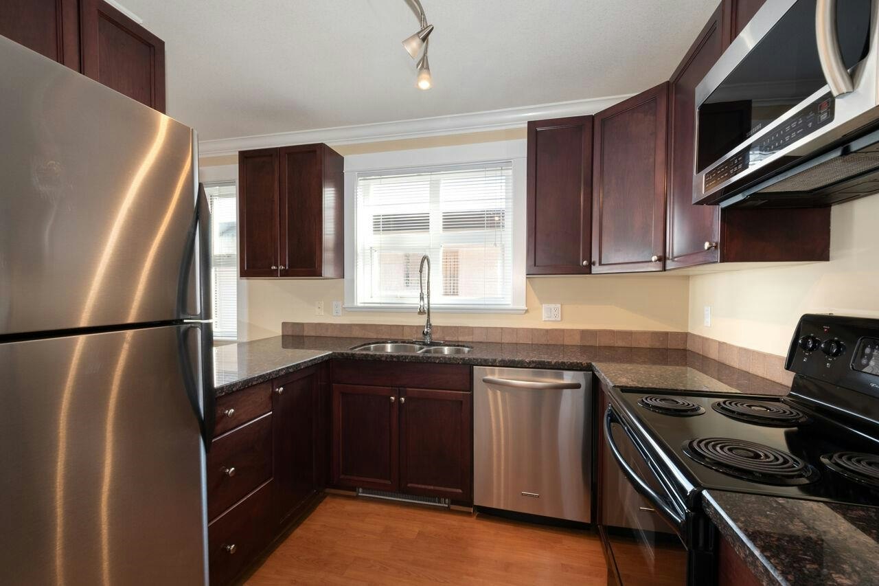 304-152 E 12th Street, North Vancouver, BC, V7L 2J4 - 7