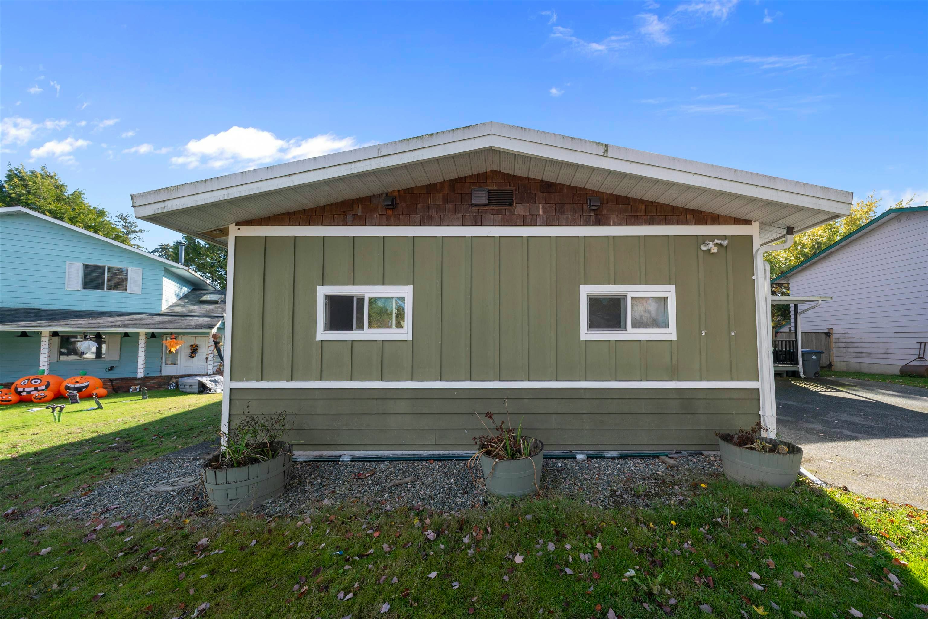 17254 61b Avenue - 3