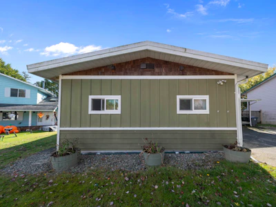 17254 61b Avenue - 3