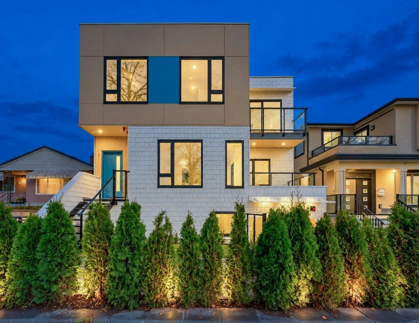 2-3391 Price Street, Vancouver, BC, V5R 5P8
