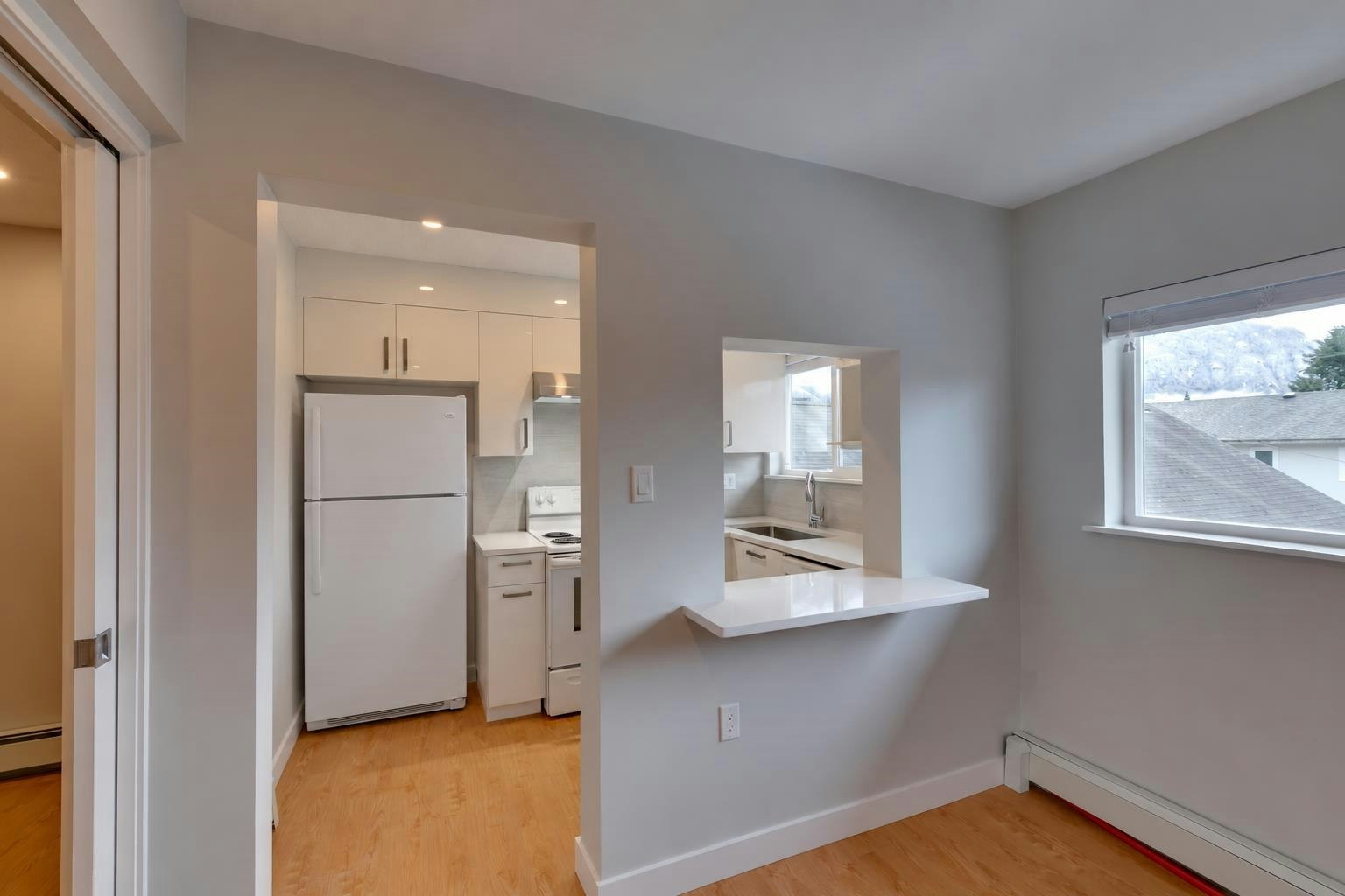 B-38027 Fourth Avenue, Squamish, BC, V8B 0A4 - 2