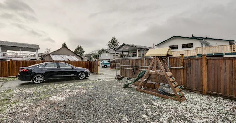B-38027 Fourth Avenue, Squamish, BC, V8B 0A4 - 4