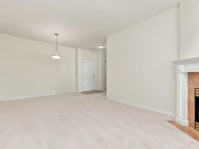 405-5270 Oakmount Crescent - 4